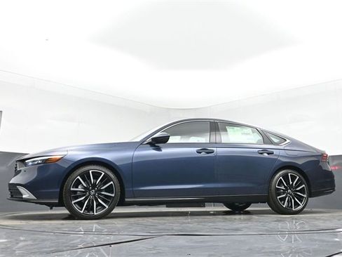 New 2025 Honda Accord Touring image 38