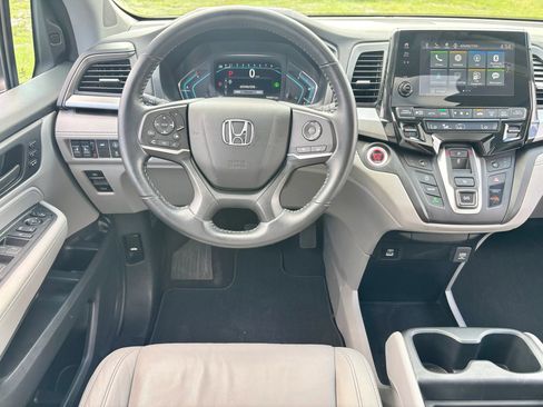 Used 2022 Honda Odyssey EX-L image 12