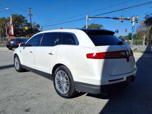 Used 2015 Lincoln MKT AWD w/ Equipment Group 201A image 9