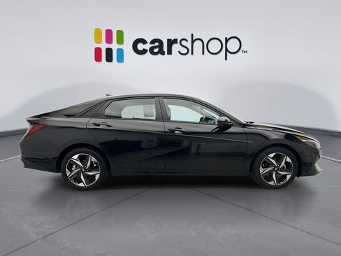 Used 2023 Hyundai Elantra SEL w/ Convenience Package FWD image 6