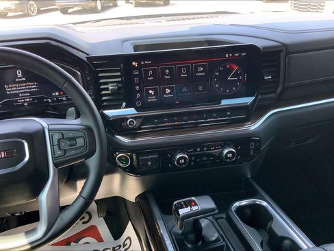 Used 2024 GMC Sierra 1500 Elevation w/ Elevation Premium Package AWD/4WD image 6