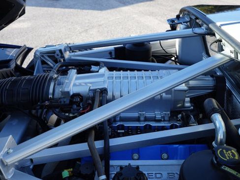 Used 2005 Ford GT image 40