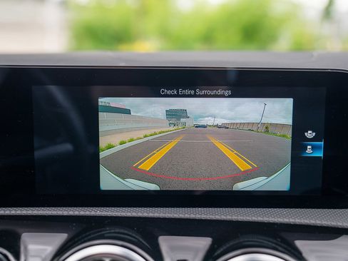 Used 2021 Mercedes-Benz CLA 250 4MATIC image 16