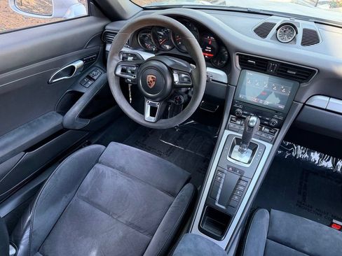 Used 2018 Porsche 911 Carrera GTS RWD image 39