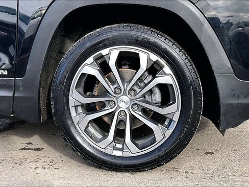 Used 2021 GMC Terrain SLT w/ Infotainment Package II image 8