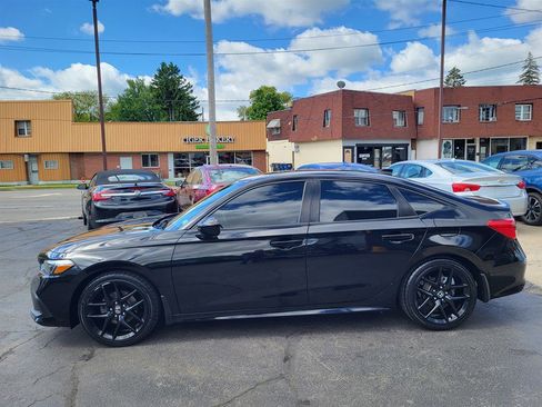 Used 2022 Honda Civic Sport image 4
