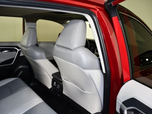 Used 2022 Toyota RAV4 Limited w/ Limited Grade Weather Package AWD/4WD image 45