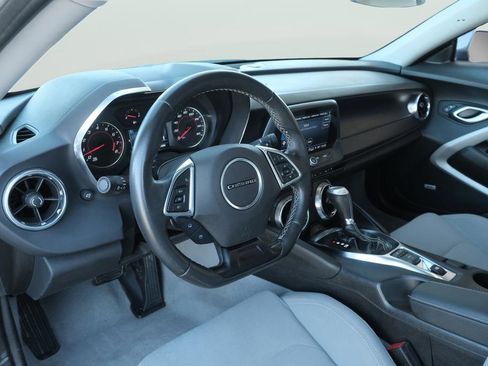 Used 2023 Chevrolet Camaro LT w/ Technology Package image 16