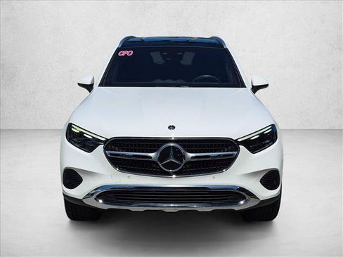 Used 2023 Mercedes-Benz GLC 300 4MATIC image 2