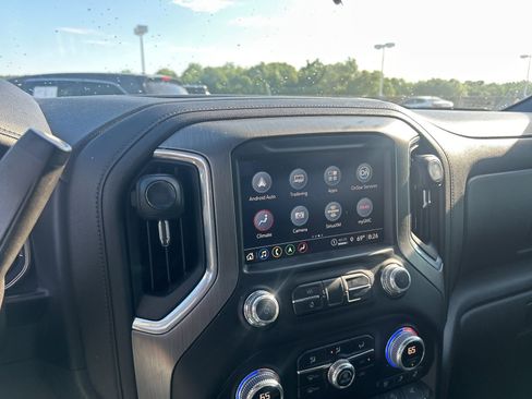 Used 2021 GMC Sierra 1500 Denali w/ Denali Ultimate Package AWD/4WD image 11