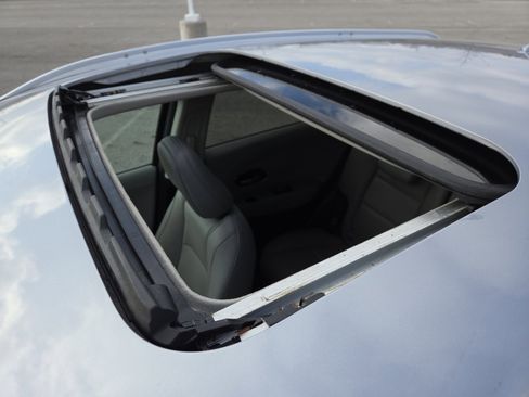 Used 2022 Honda HR-V EX-L image 4