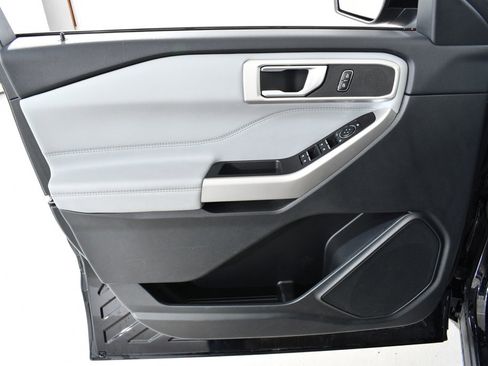 Used 2023 Ford Explorer XLT w/ Equipment Group 202A image 26