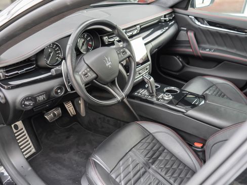 Used 2021 Maserati Quattroporte Trofeo image 8