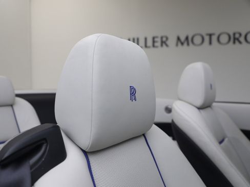 Certified 2017 Rolls-Royce Dawn image 39