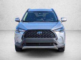 Used 2023 Toyota Corolla Cross LE video 2