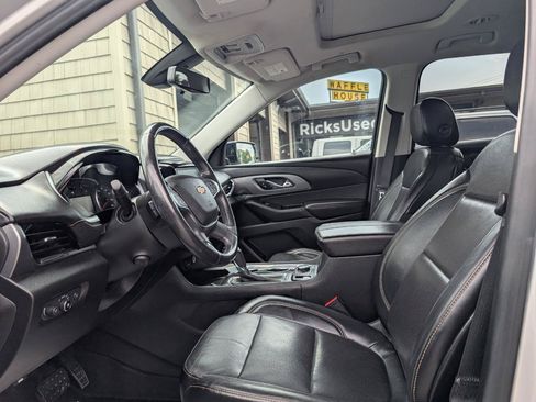 Used 2018 Chevrolet Traverse Premier w/ Redline Edition AWD/4WD image 13