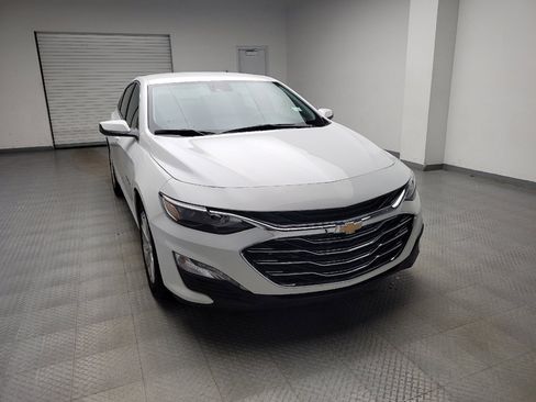 Used 2025 Chevrolet Malibu LT FWD image 14
