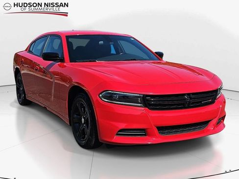 Used 2023 Dodge Charger SXT RWD image 1
