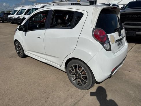 Used 2014 Chevrolet Spark LT FWD image 4