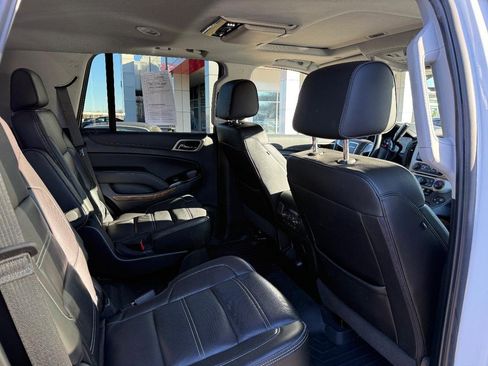 Used 2020 GMC Yukon Denali w/ Denali Premium Package image 11