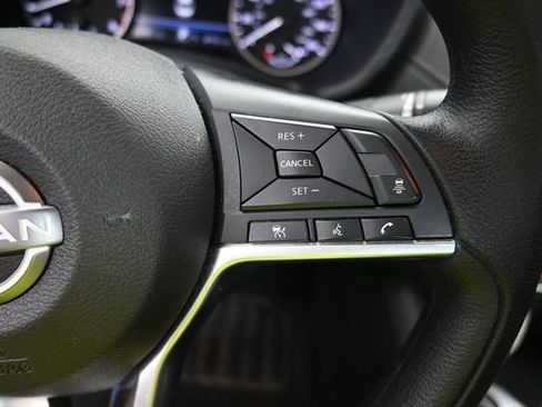 Used 2024 Nissan Sentra SV FWD image 19