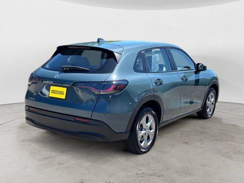 Used 2025 Honda HR-V LX image 5