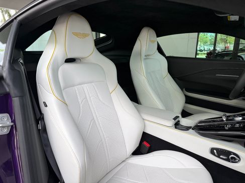 Used 2025 Aston Martin V8 Vantage Coupe RWD image 30