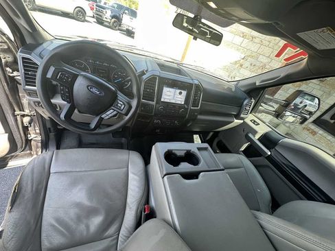 Used 2017 Ford F250 XLT w/ XLT Value Package AWD/4WD image 12