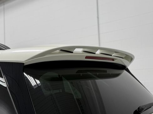 Used 2023 Mercedes-Benz GLE 450 4MATIC image 9