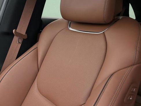 Certified 2026 Genesis GV70 2.5T Advanced image 46