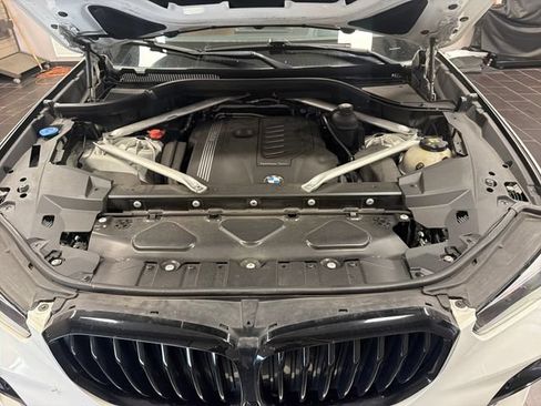 Used 2021 BMW X5 sDrive40i w/ M Sport Package RWD image 23