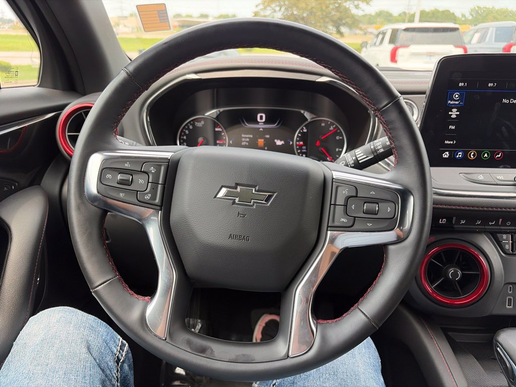 Used 2025 Chevrolet Blazer RS FWD image 18