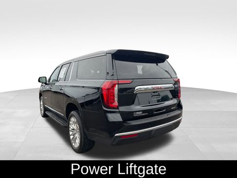 Used 2024 GMC Yukon XL SLT w/ SLT Premium Package image 10