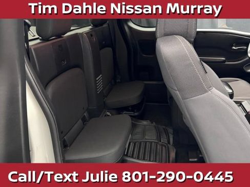 Used 2025 Nissan Frontier SV AWD/4WD image 19