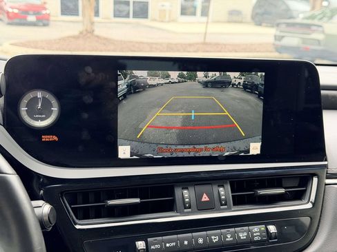 Used 2024 Lexus ES 350 w/ Premium Package FWD image 19