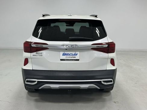 Used 2023 Kia Seltos S w/ Navigation Package image 5