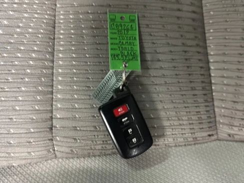 Used 2012 Toyota Camry XLE w/ Convenience Pkg FWD image 32