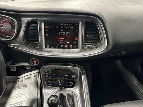 Used 2016 Dodge Challenger SRT Hellcat RWD image 25