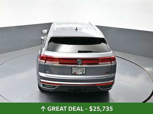 Used 2024 Volkswagen Atlas Cross Sport SE image 50