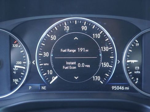 Used 2023 Buick Enclave Avenir w/ Avenir Technology Package FWD image 22