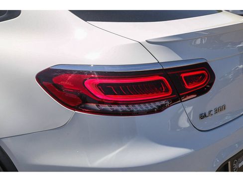 Used 2023 Mercedes-Benz GLC 300 4MATIC Coupe image 8