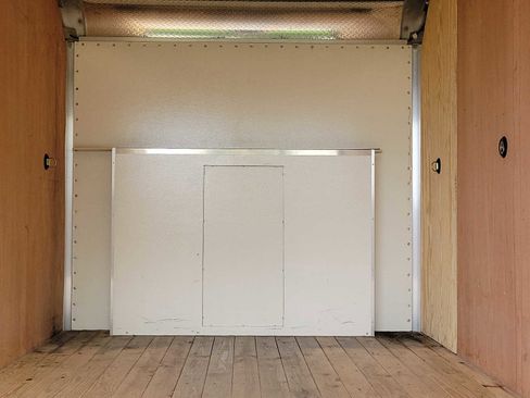 Used 2017 Ford E-350 and Econoline 350 Super Duty w/ Power Windows & Locks Group image 27