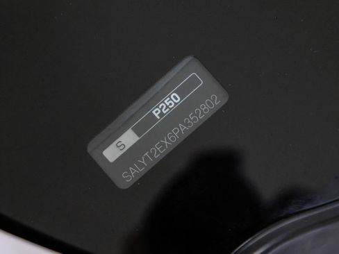 Used 2023 Land Rover Range Rover Velar R-Dynamic S image 64