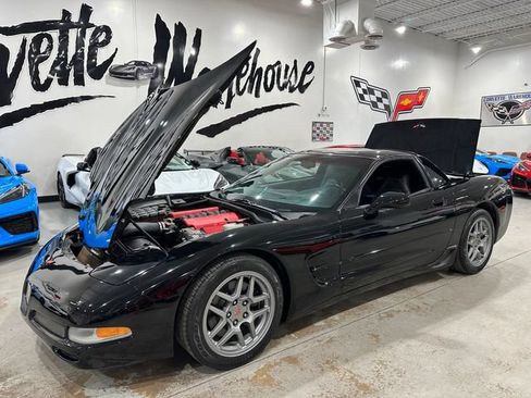 Used 2004 Chevrolet Corvette Z06 w/ Memory Package RWD image 27