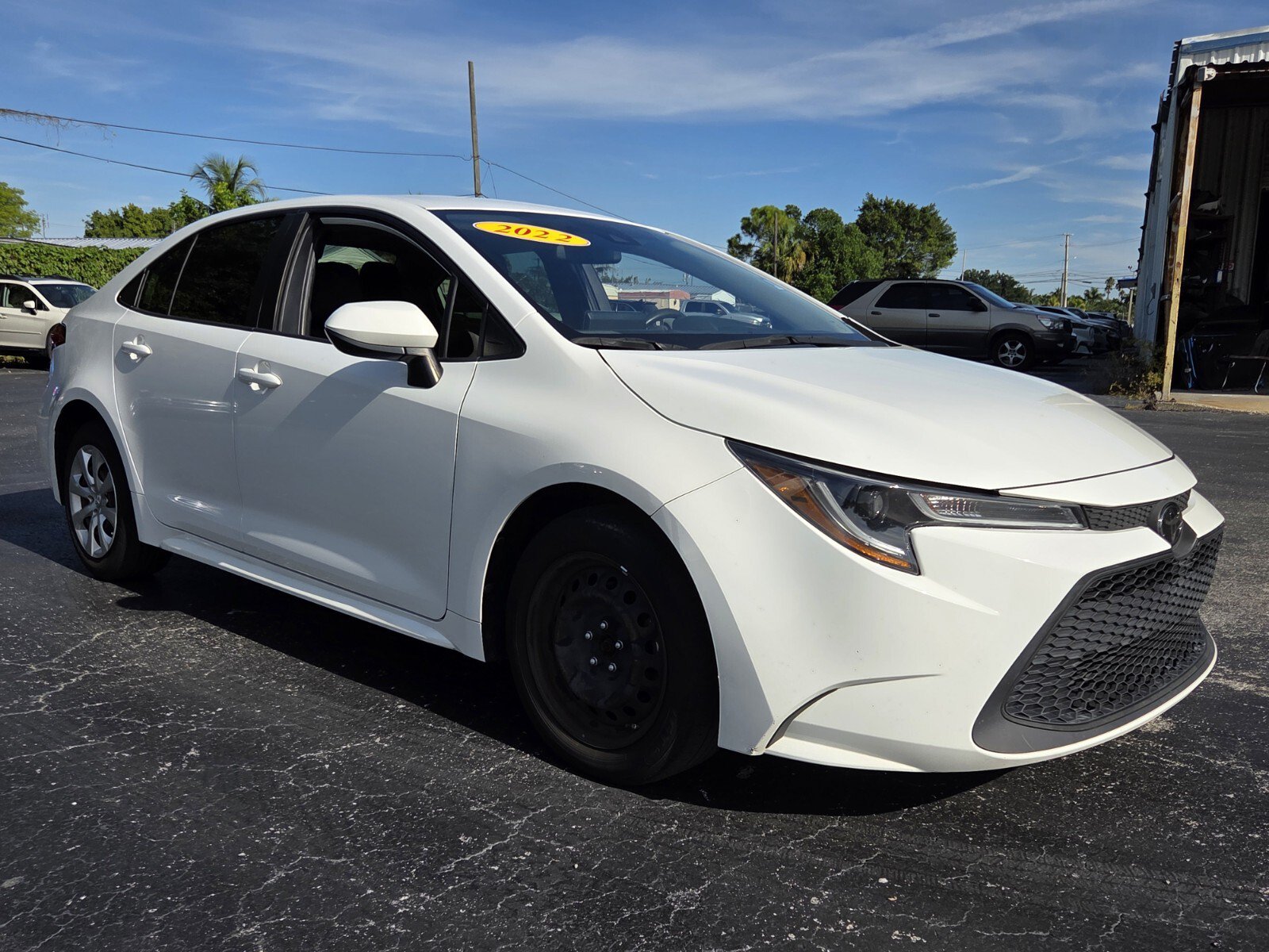 Used 2022 Toyota Corolla LE FWD image 7