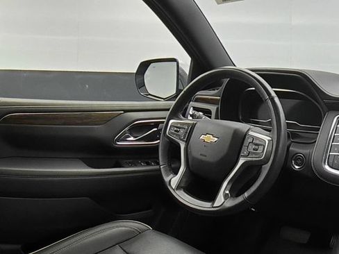 Used 2023 Chevrolet Tahoe Premier w/ Premium Package 2 AWD/4WD image 20
