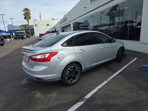 Used 2013 Ford Focus SE image 4