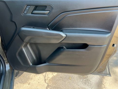 Used 2023 Chevrolet Colorado Trail Boss w/ Technology Package image 17