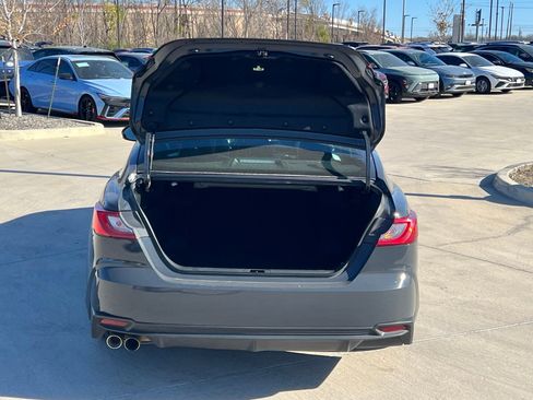 Used 2025 Toyota Camry SE image 15