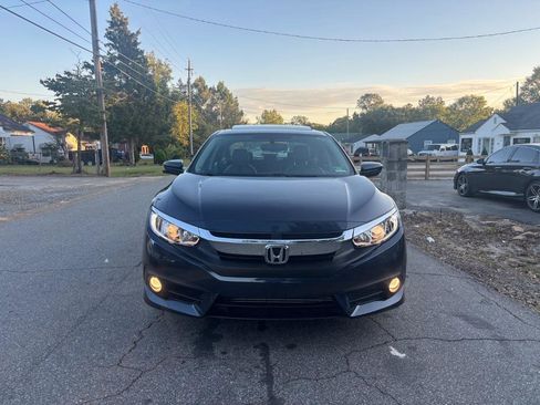 Used 2016 Honda Civic EX-L image 2